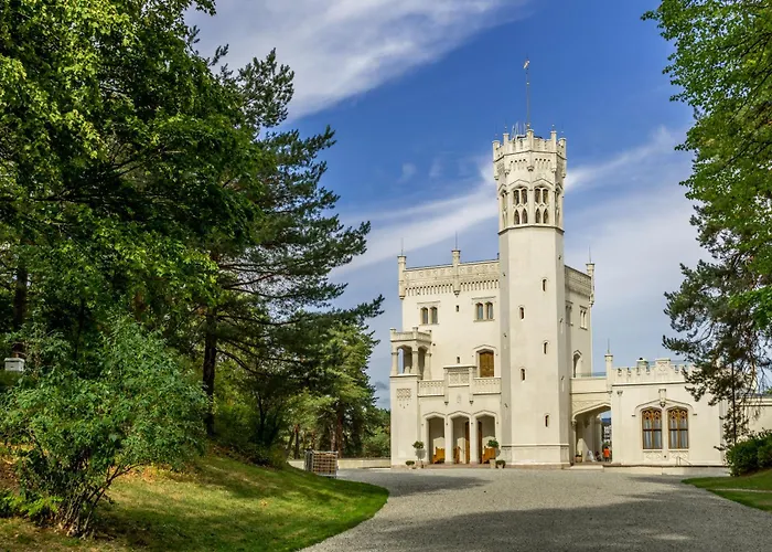 One-bedroom In Apartment *